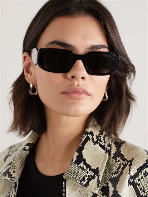 $20 prada sunglasses